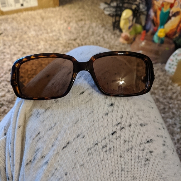 Michael Kors Sunglasses - Picture 2 of 9